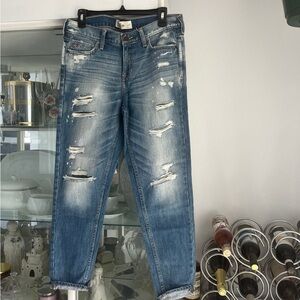 Women’s Hollister Distressed Boyfriend Jeans NWOT